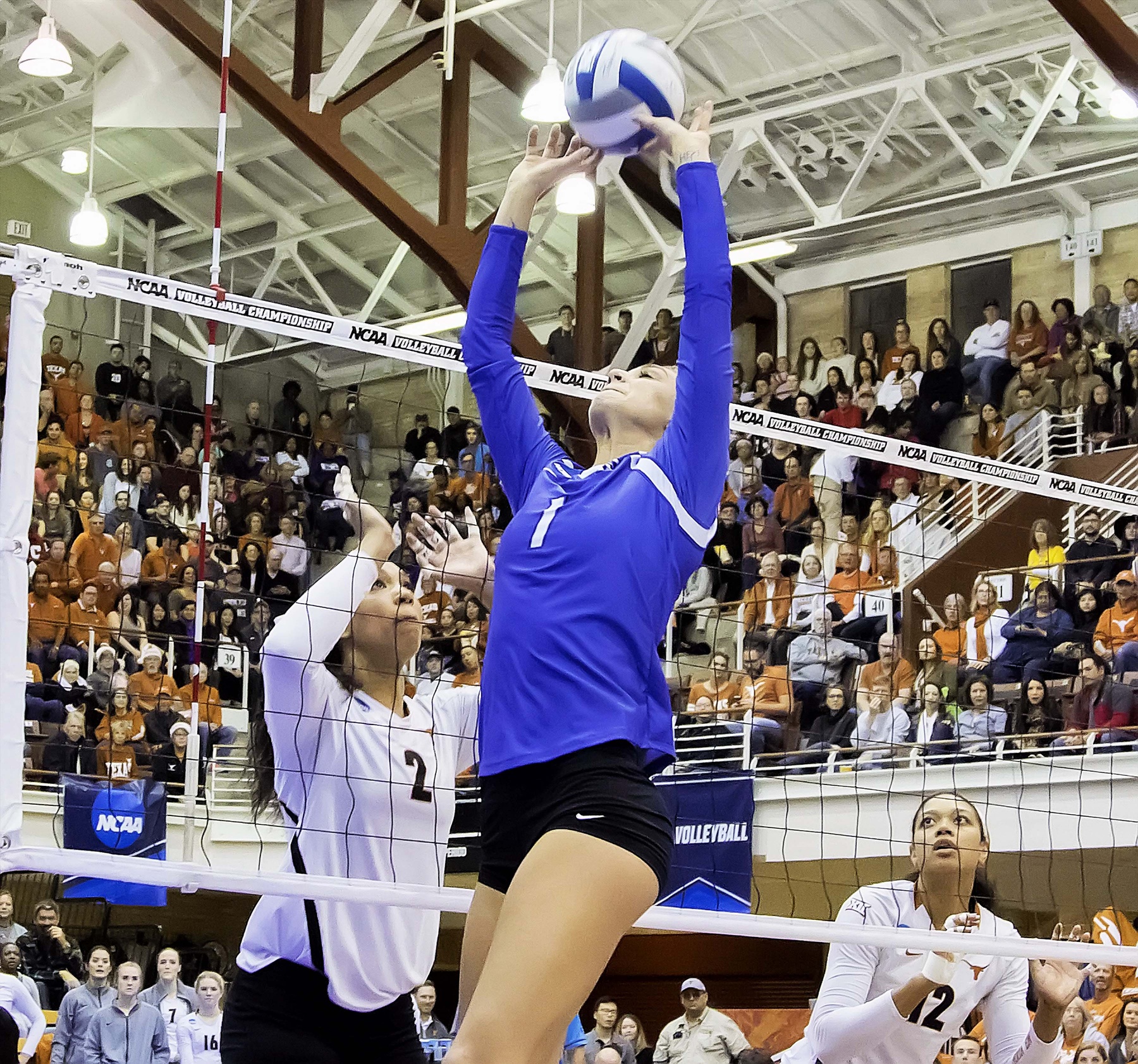 Lydia Dimke Creighton volleyball