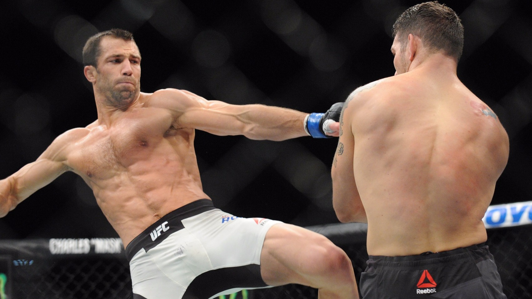 Luke-Rockhold-MMA-UFC-194-Weidman