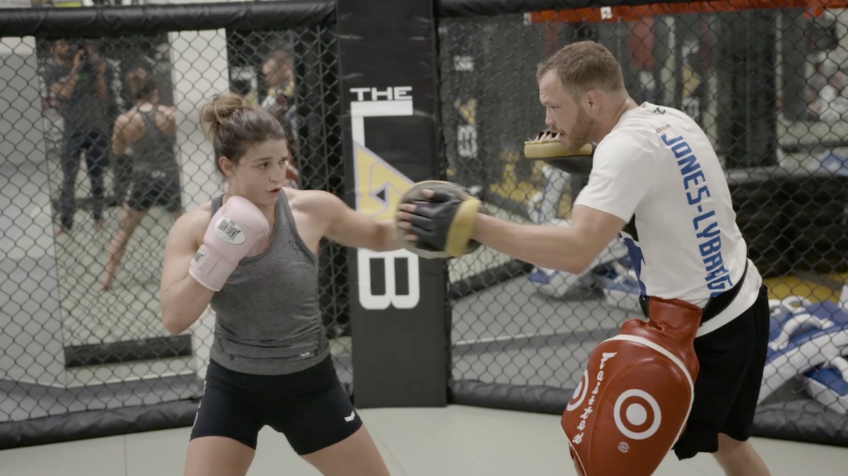 Dern excited father will see her fight in MMA for the first time