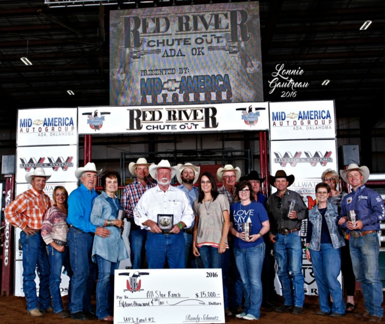The Top 8 UFL Team event winners featuring Ted Keeling accepting the Tres Rios buckle and check for $15,000. Photo by Gautreau