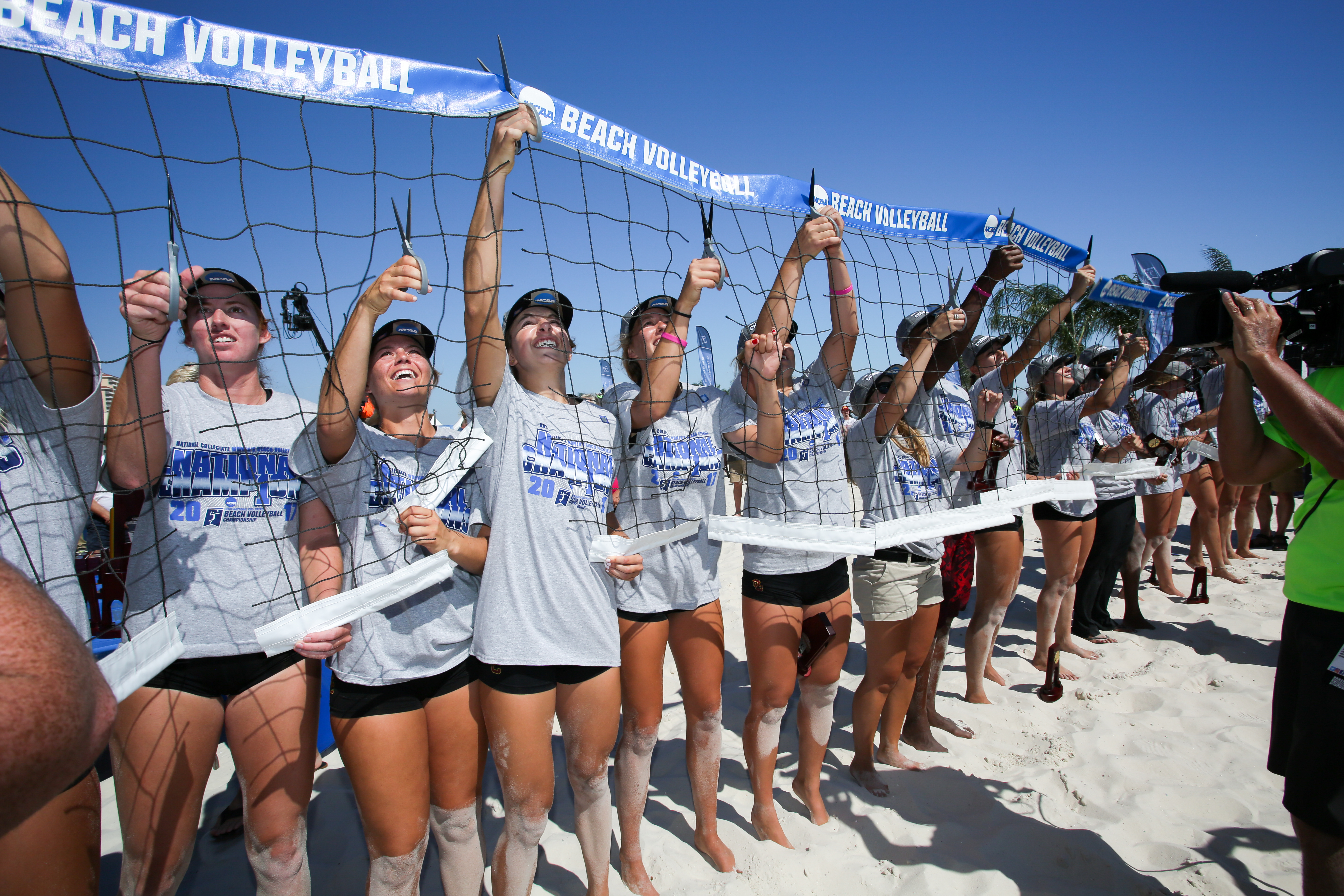 USC wins 2017 beach volleyball championship