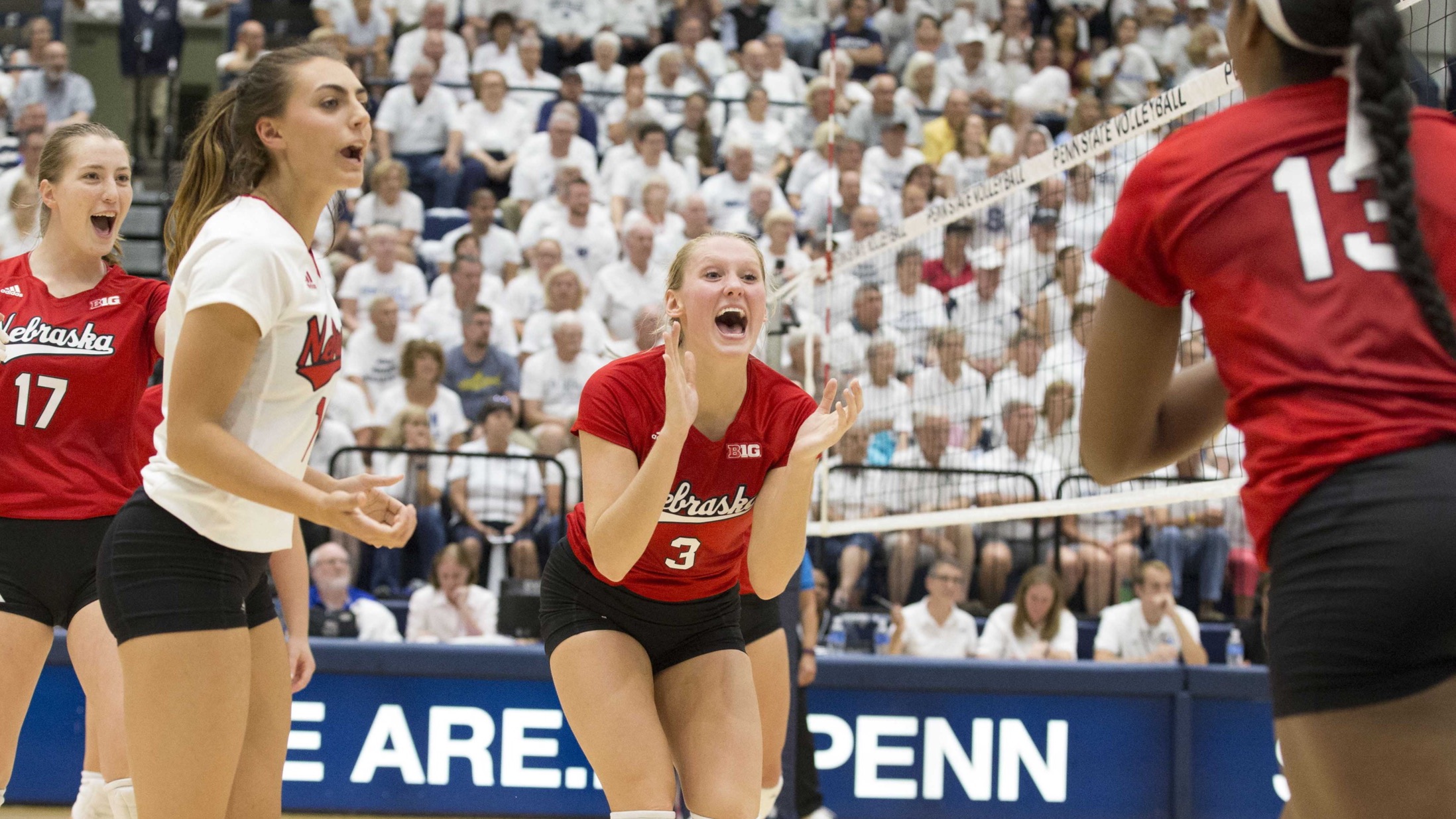 Kelly Hunter Nebraska volleyball